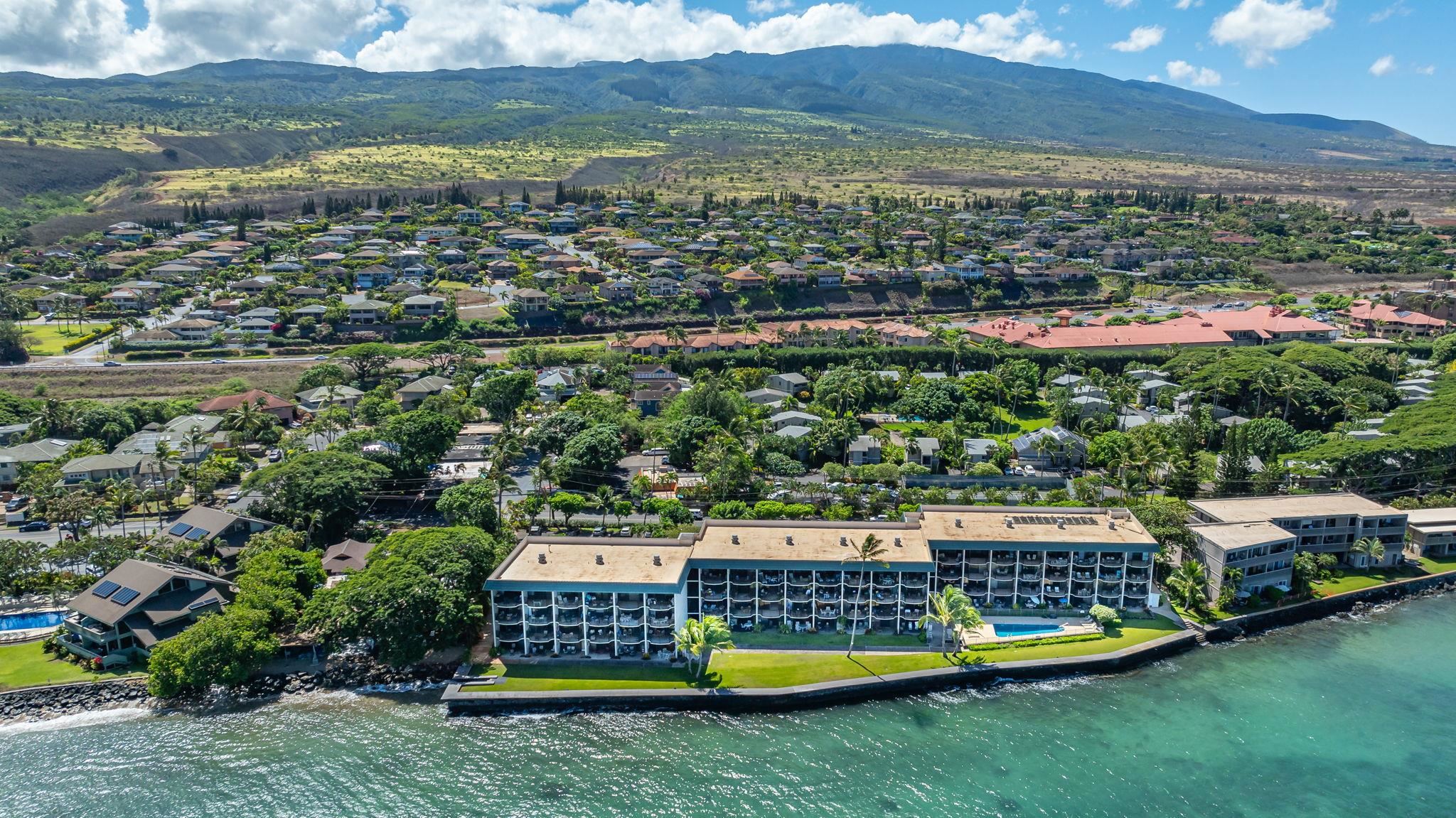 Kahana Reef condo # 410, Lahaina, Hawaii - photo 32 of 34