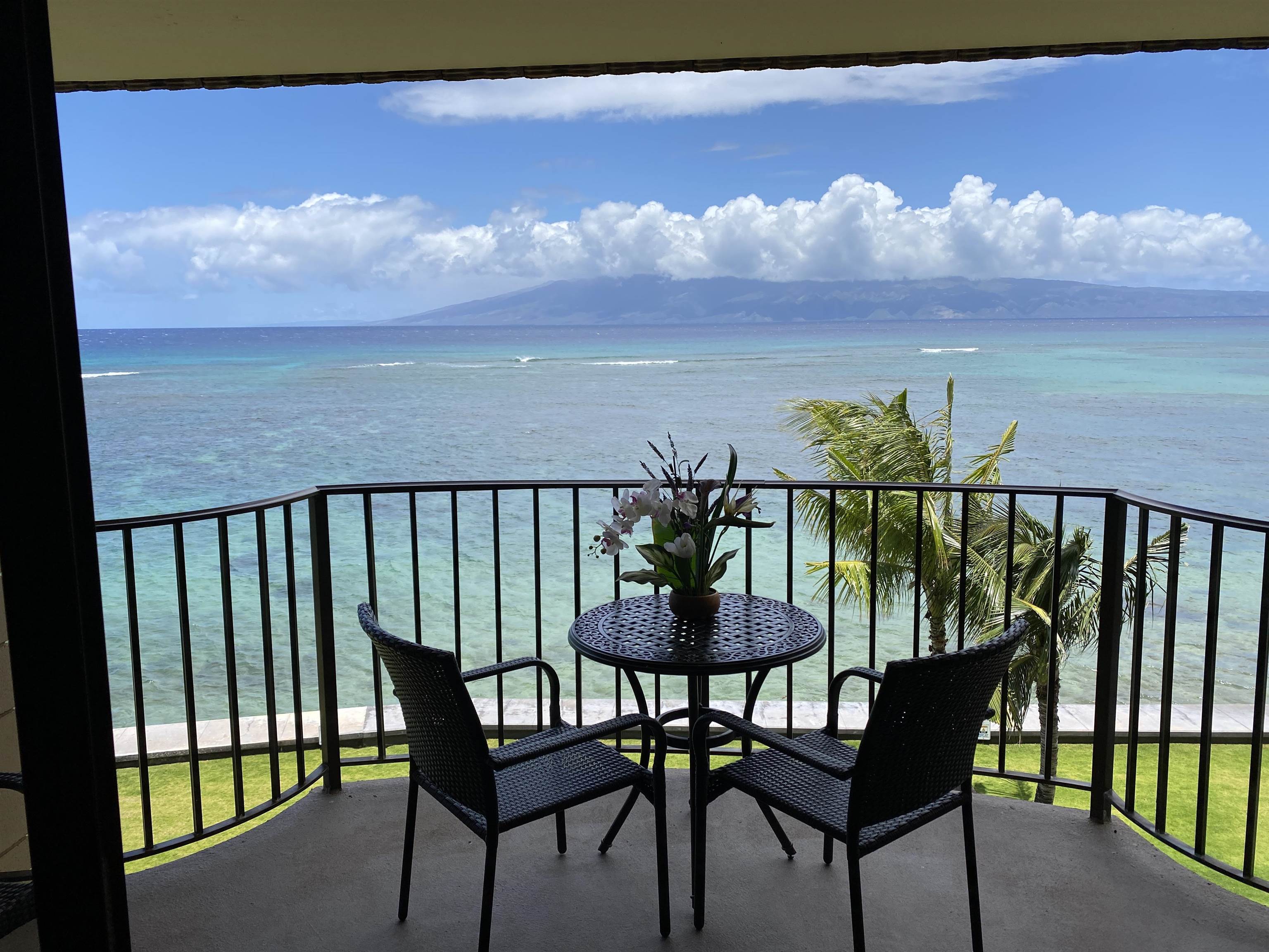 Kahana Reef condo # 415, Lahaina, Hawaii - photo 2 of 18