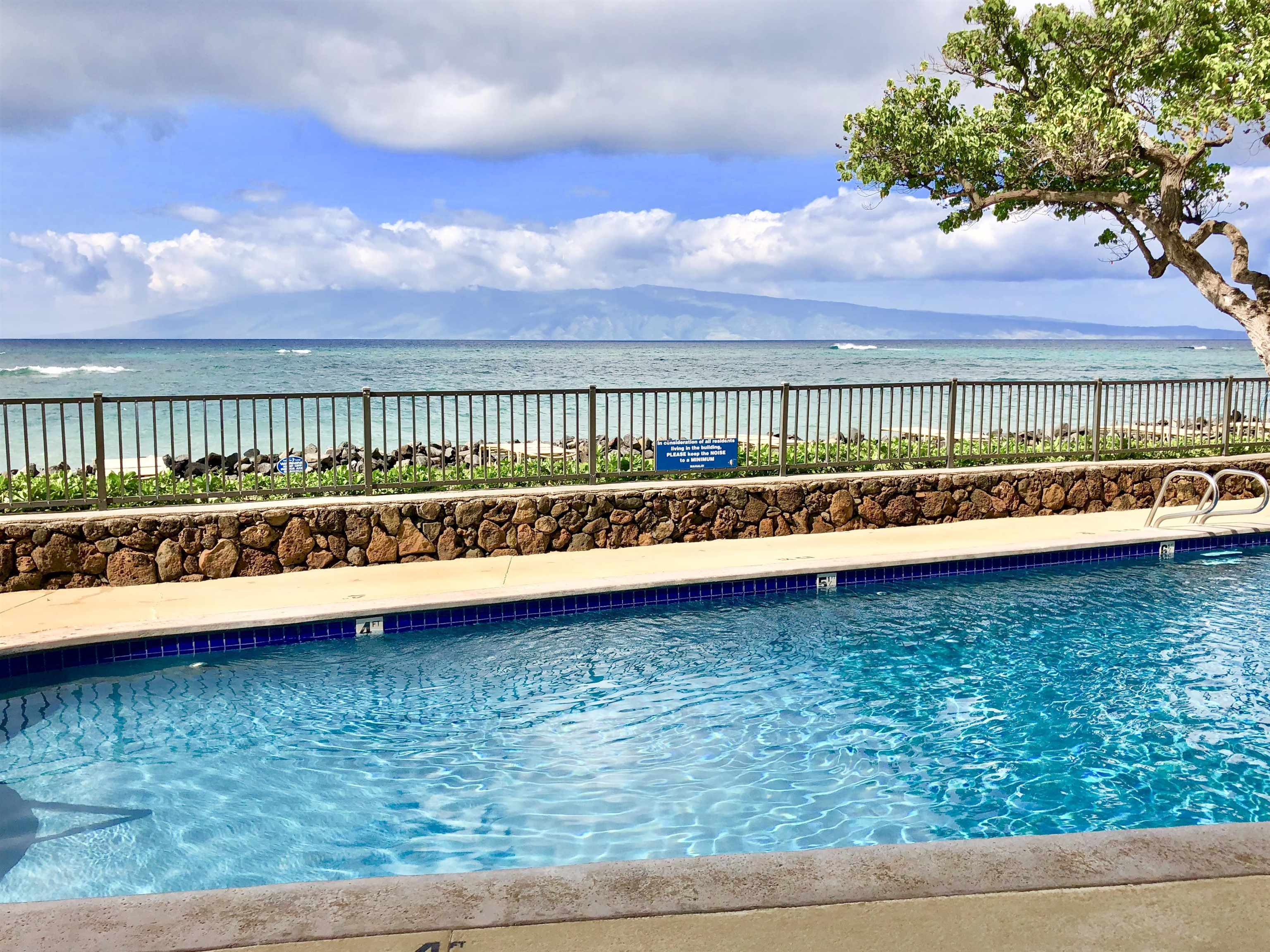 Kahana Reef condo # 415, Lahaina, Hawaii - photo 11 of 18