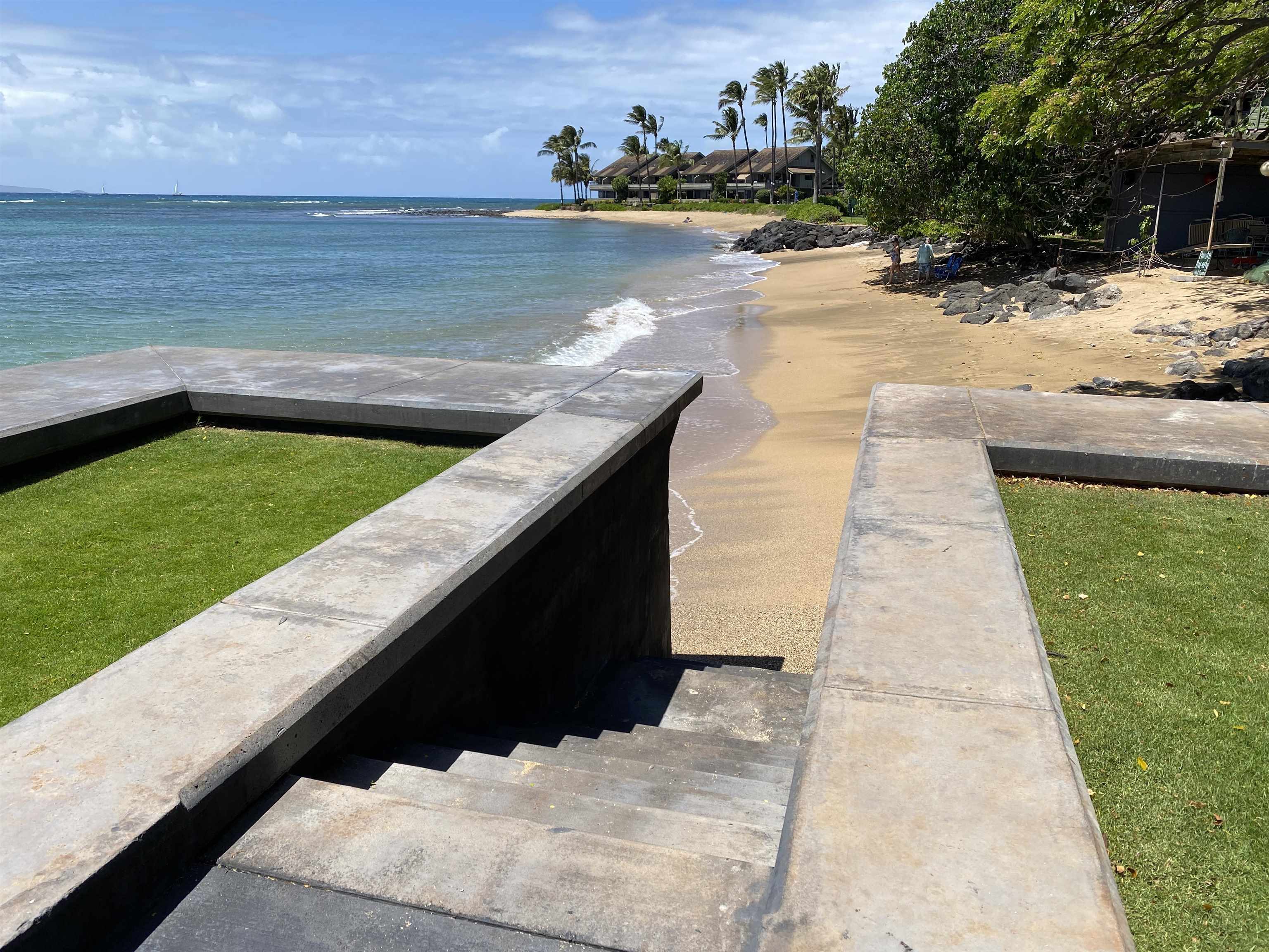 Kahana Reef condo # 415, Lahaina, Hawaii - photo 14 of 18