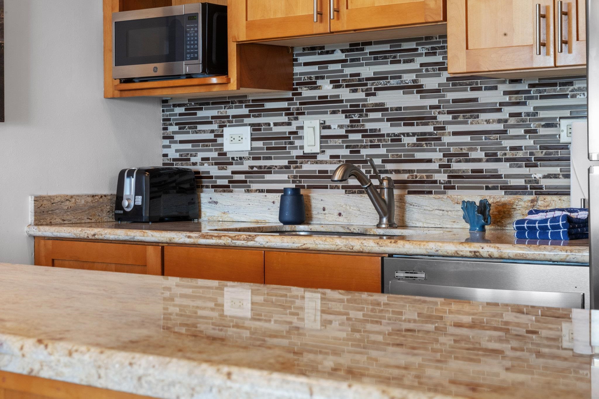 Kahana Reef condo # 415, Lahaina, Hawaii - photo 20 of 44