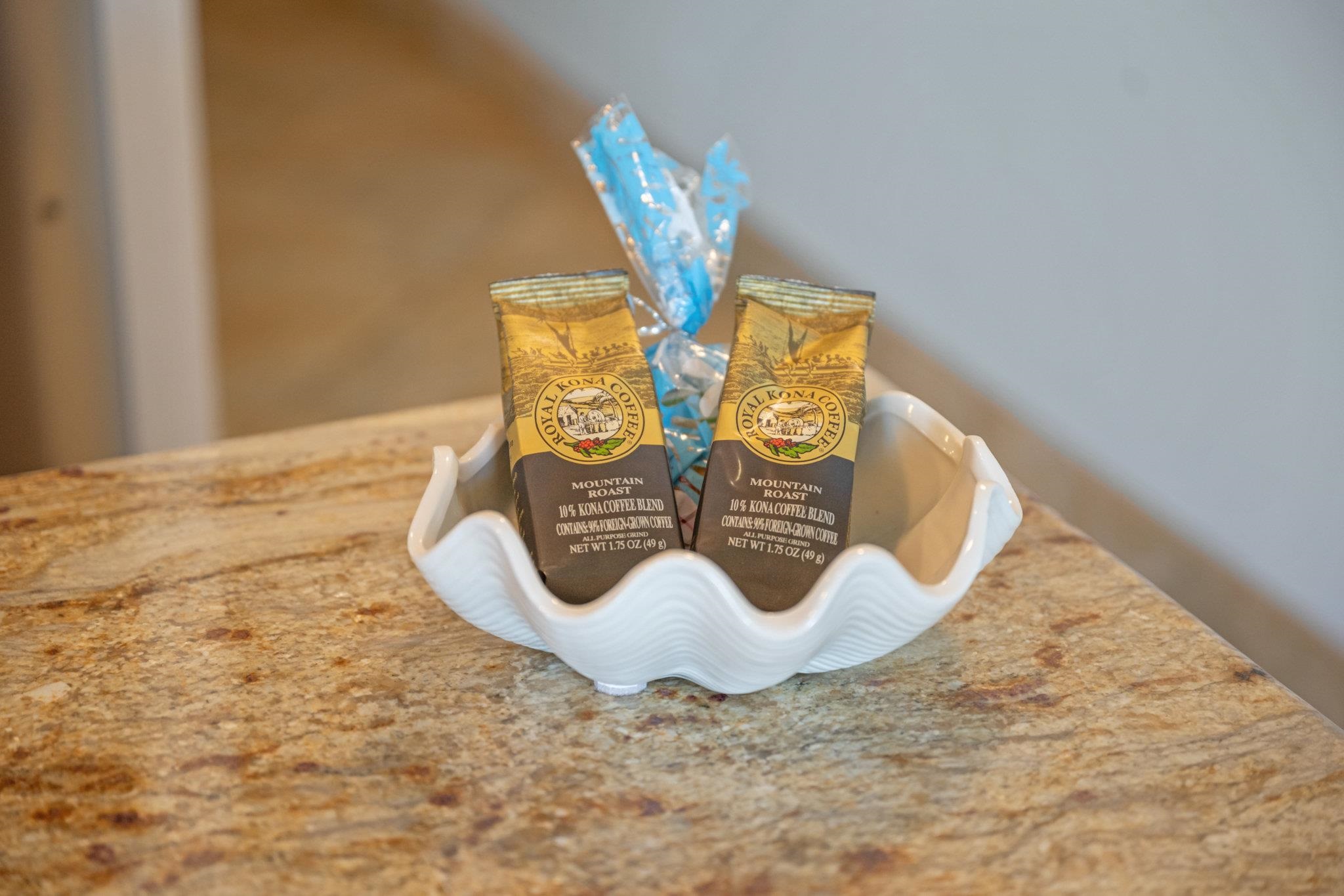 Kahana Reef condo # 415, Lahaina, Hawaii - photo 21 of 44