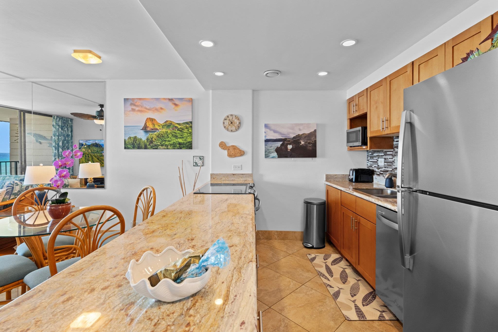 Kahana Reef condo # 415, Lahaina, Hawaii - photo 23 of 44