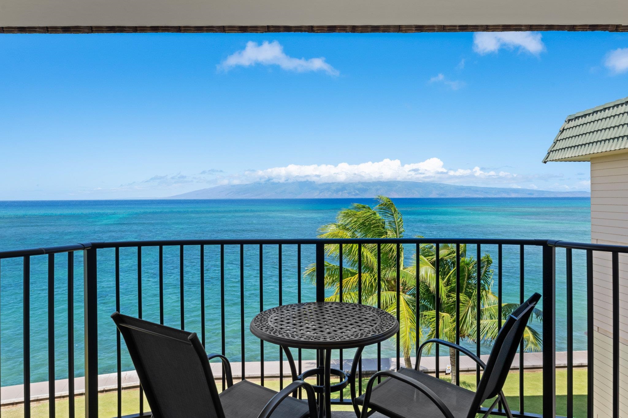 Kahana Reef condo # 415, Lahaina, Hawaii - photo 35 of 44