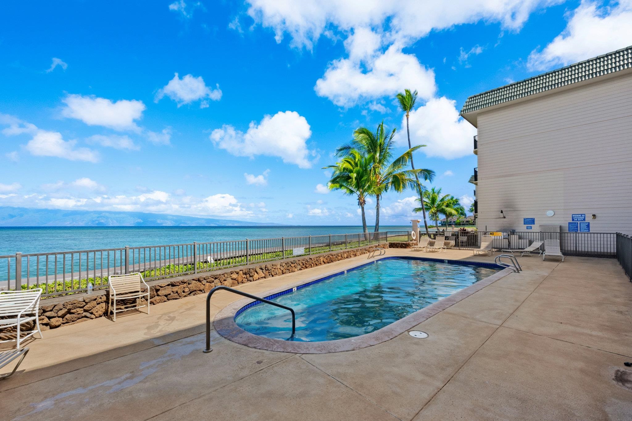 Kahana Reef condo # 415, Lahaina, Hawaii - photo 36 of 44