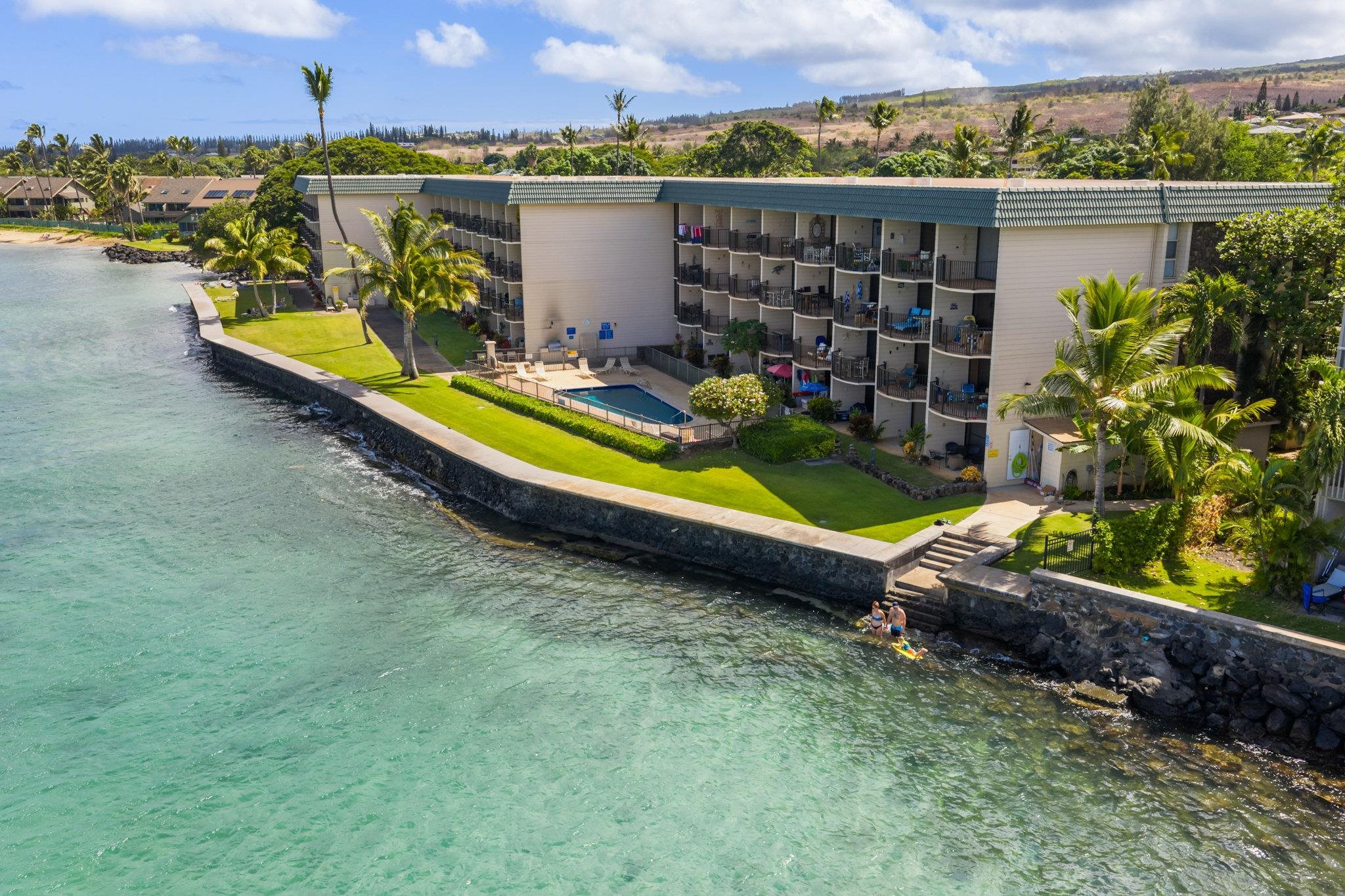 Kahana Reef condo # 415, Lahaina, Hawaii - photo 42 of 44