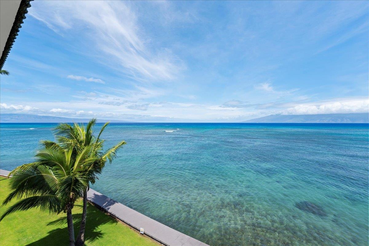 Kahana Reef condo # 419, Lahaina, Hawaii - photo 2 of 41