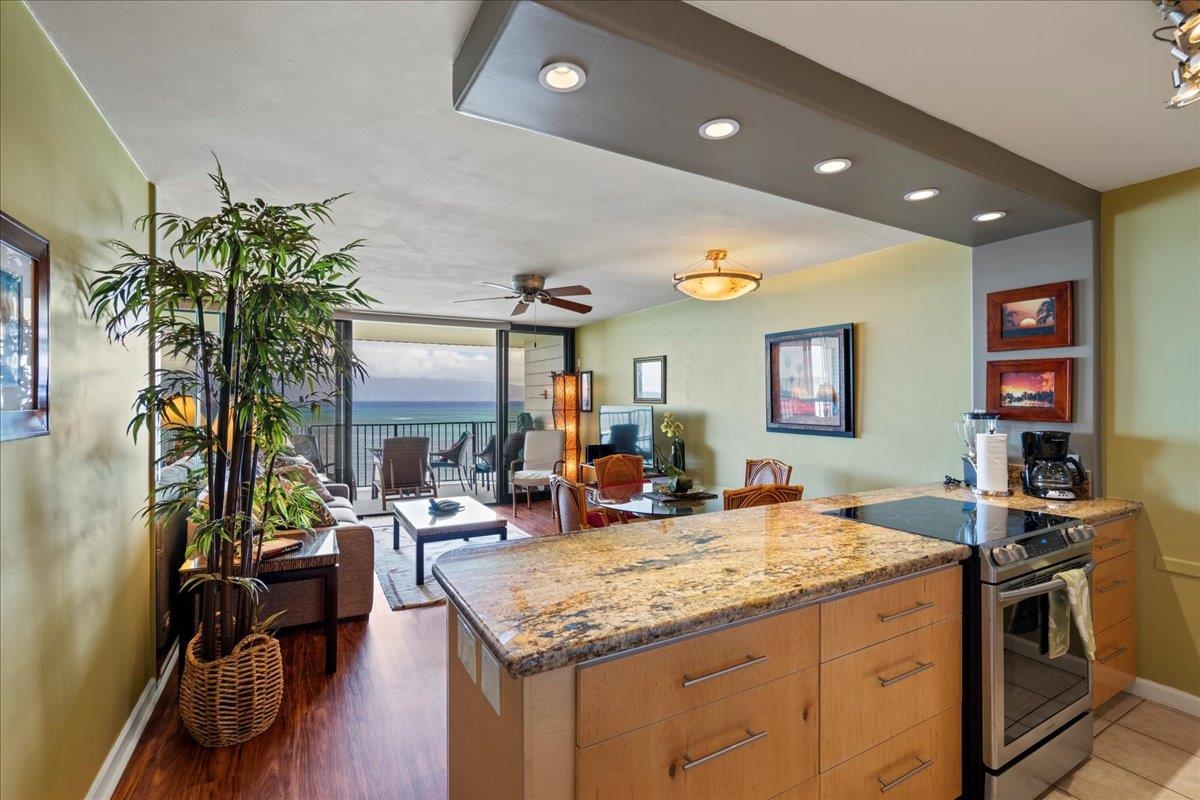 Kahana Reef condo # 419, Lahaina, Hawaii - photo 15 of 41