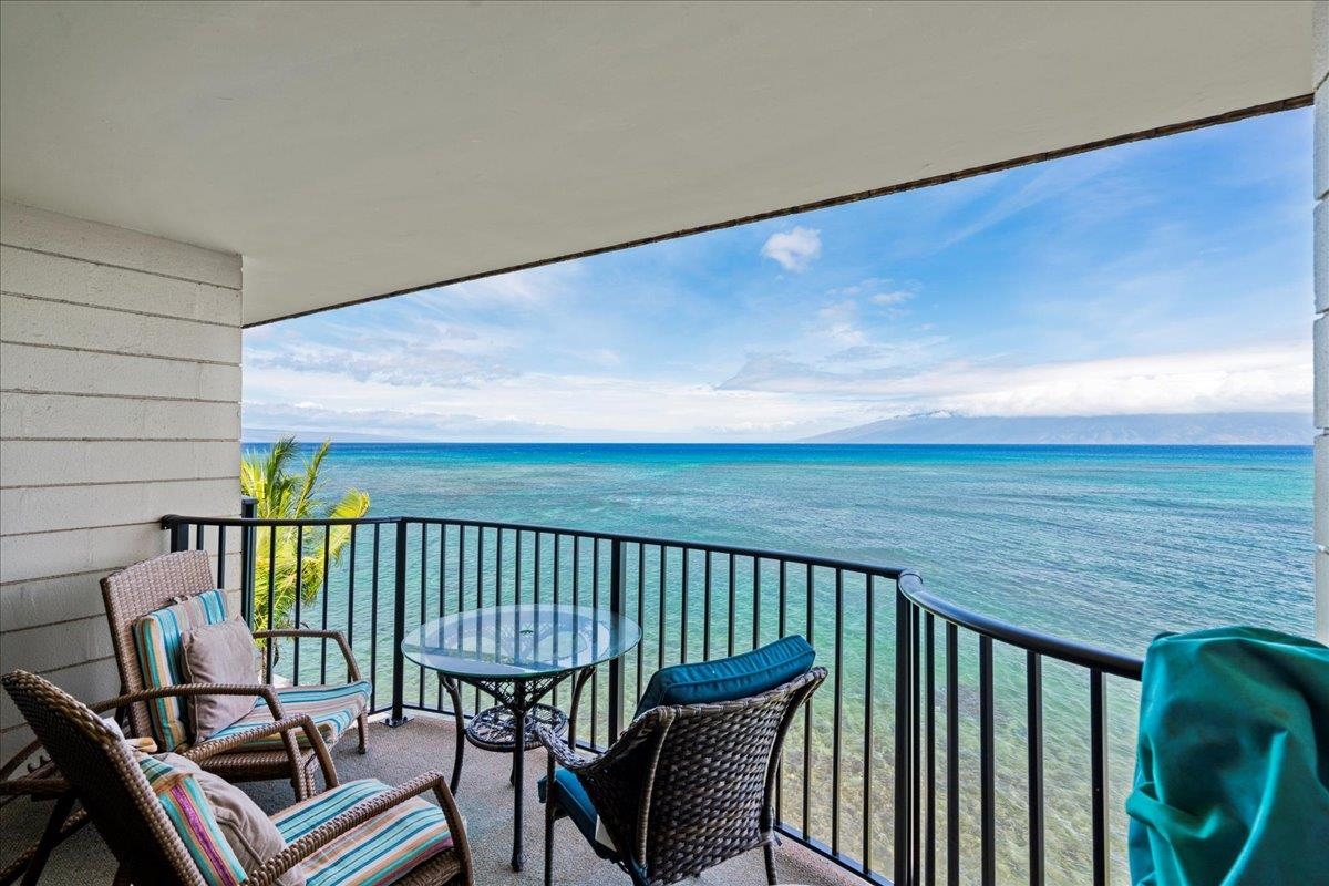 Kahana Reef condo # 419, Lahaina, Hawaii - photo 4 of 41