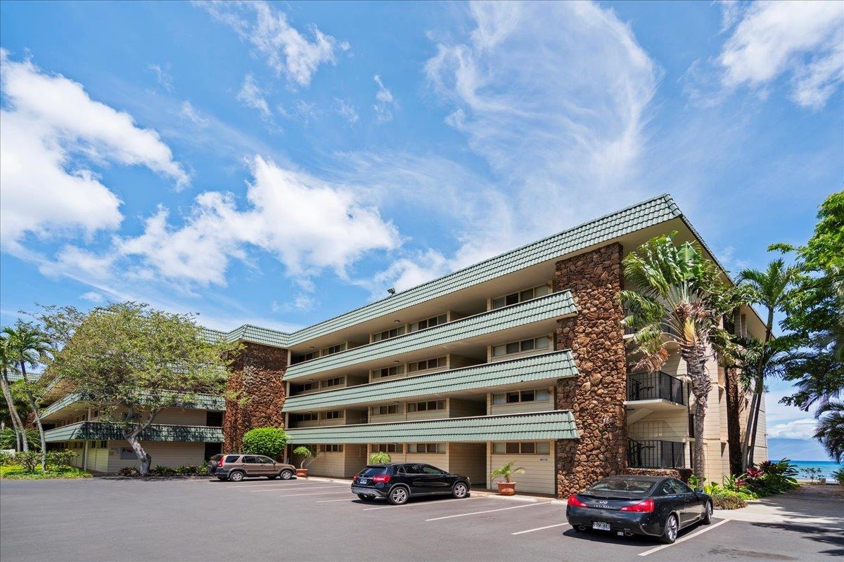 Kahana Reef condo # 419, Lahaina, Hawaii - photo 31 of 41