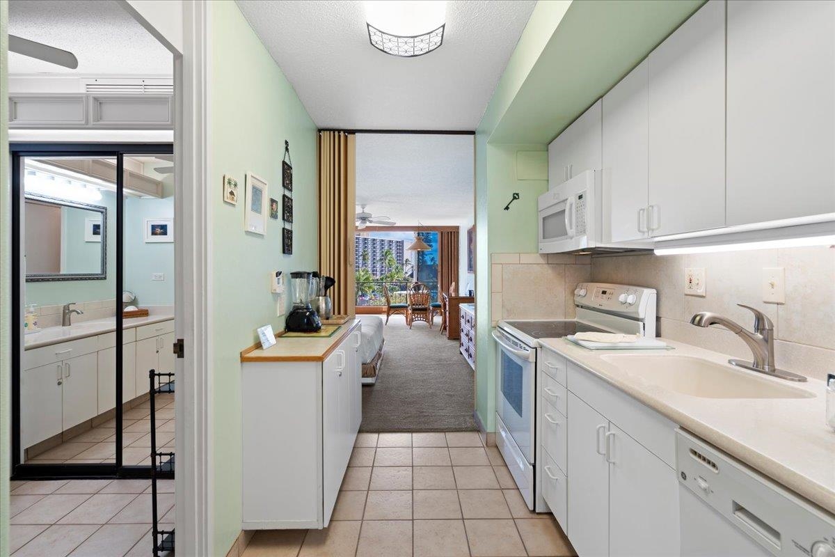 Maui Kaanapali Villas condo # A418, Lahaina, Hawaii - photo 7 of 29