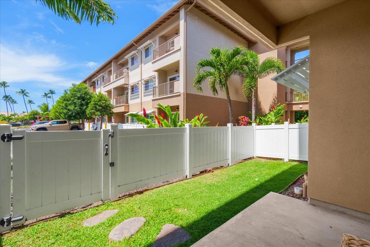 Kalama Kai condo # 107, Kihei, Hawaii - photo 32 of 37
