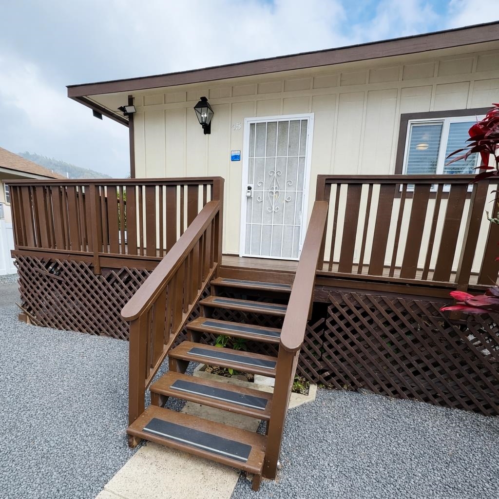 45  Puahau Pl Wailuku Town, Wailuku home - photo 2 of 24