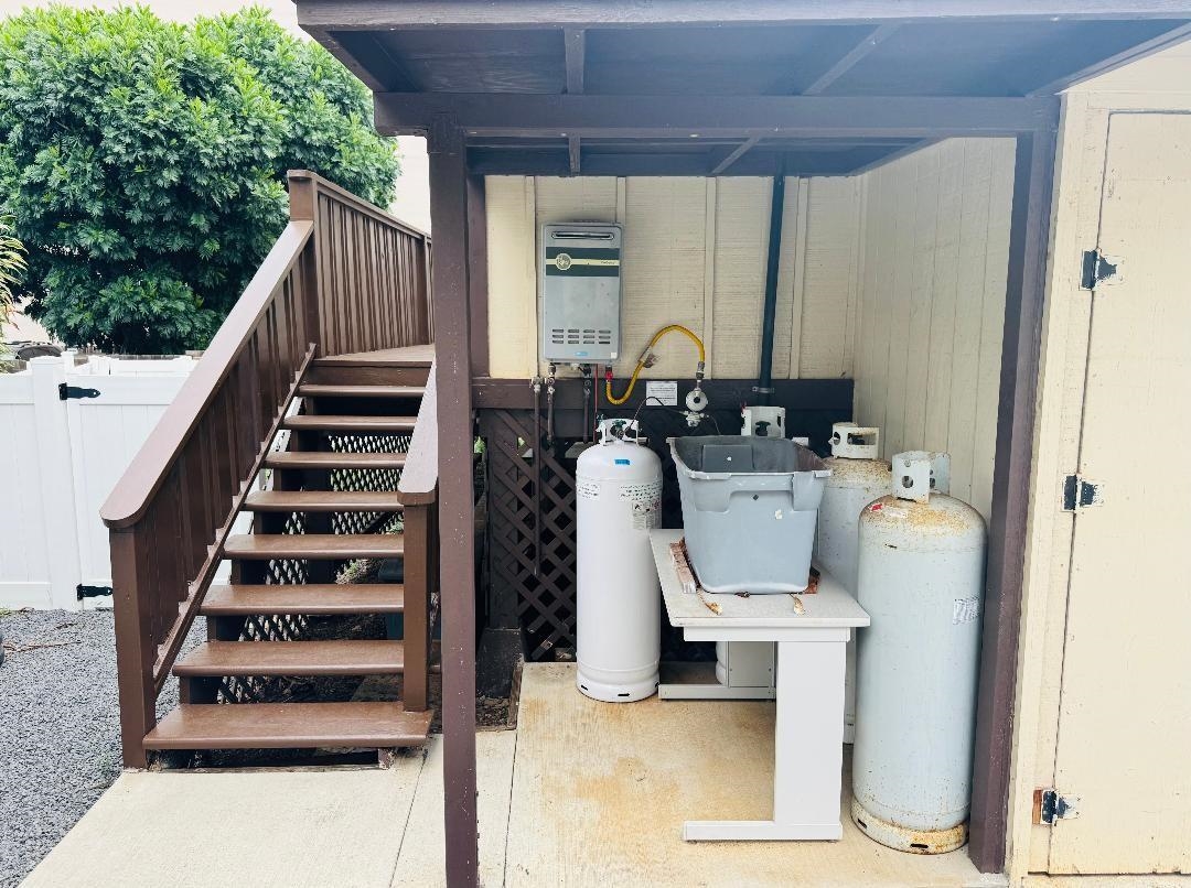 45  Puahau Pl Wailuku Town, Wailuku home - photo 8 of 24