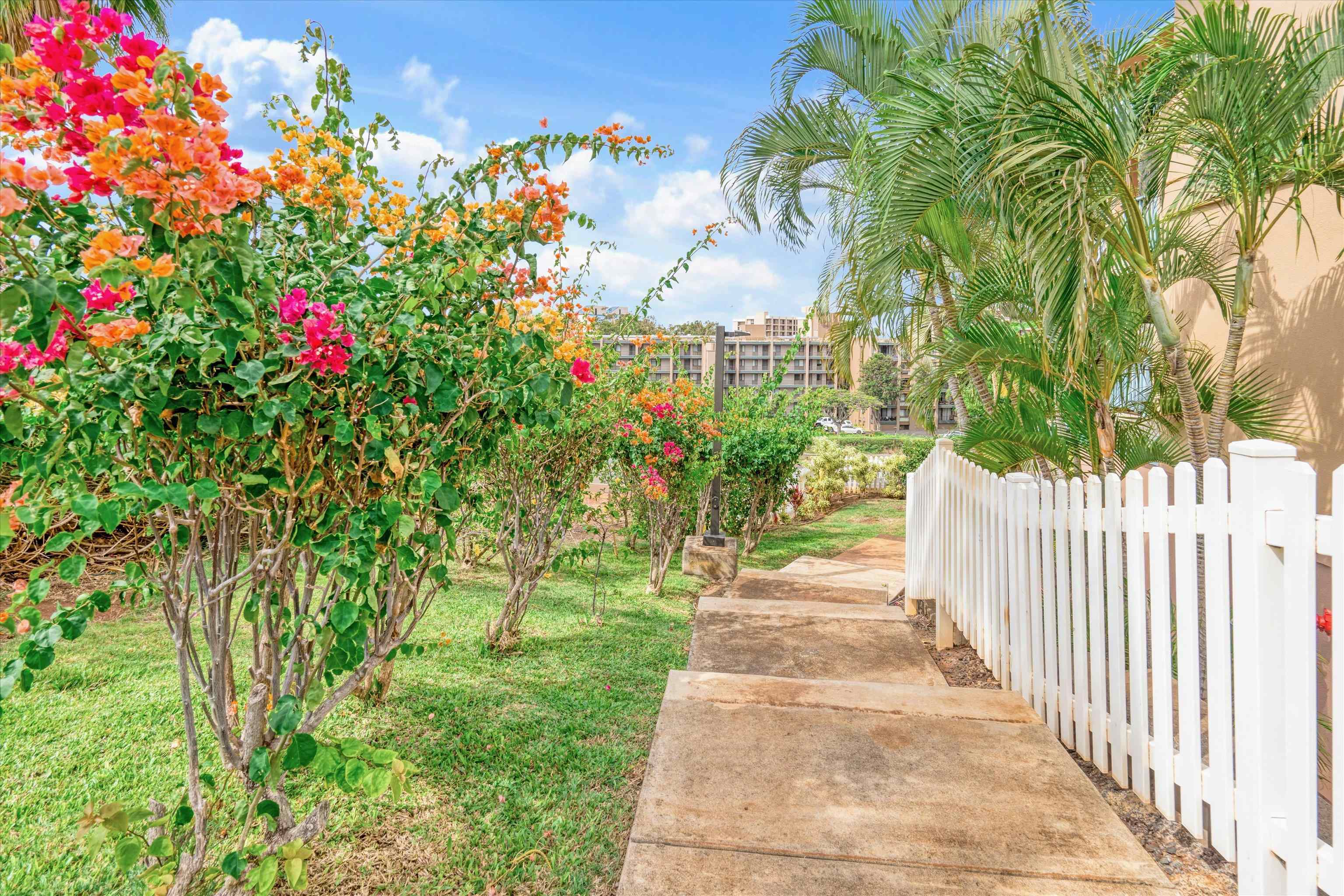 Villas at Kahana Ridge condo # 813, Lahaina, Hawaii - photo 17 of 29