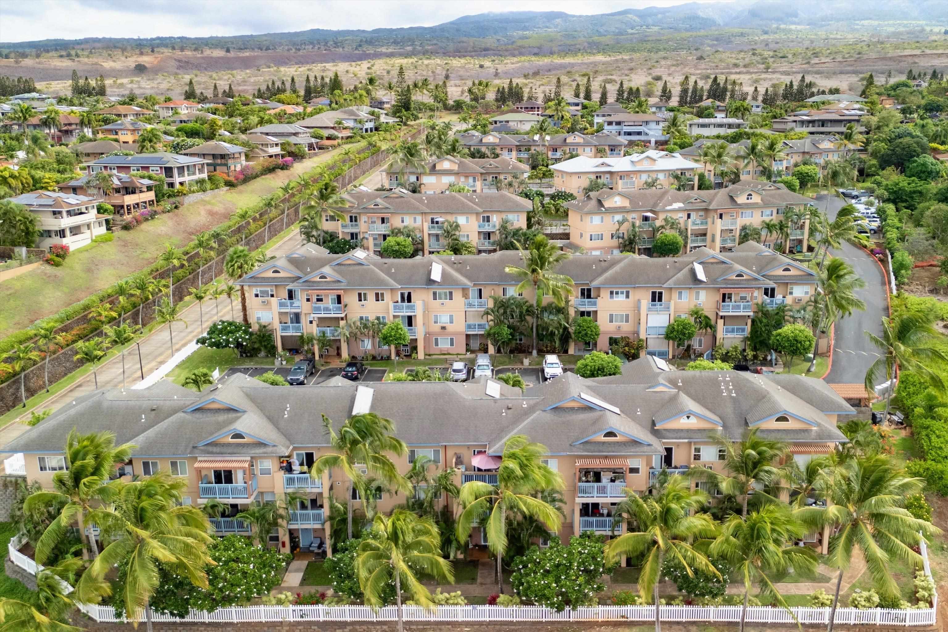 Villas at Kahana Ridge condo # 813, Lahaina, Hawaii - photo 27 of 29