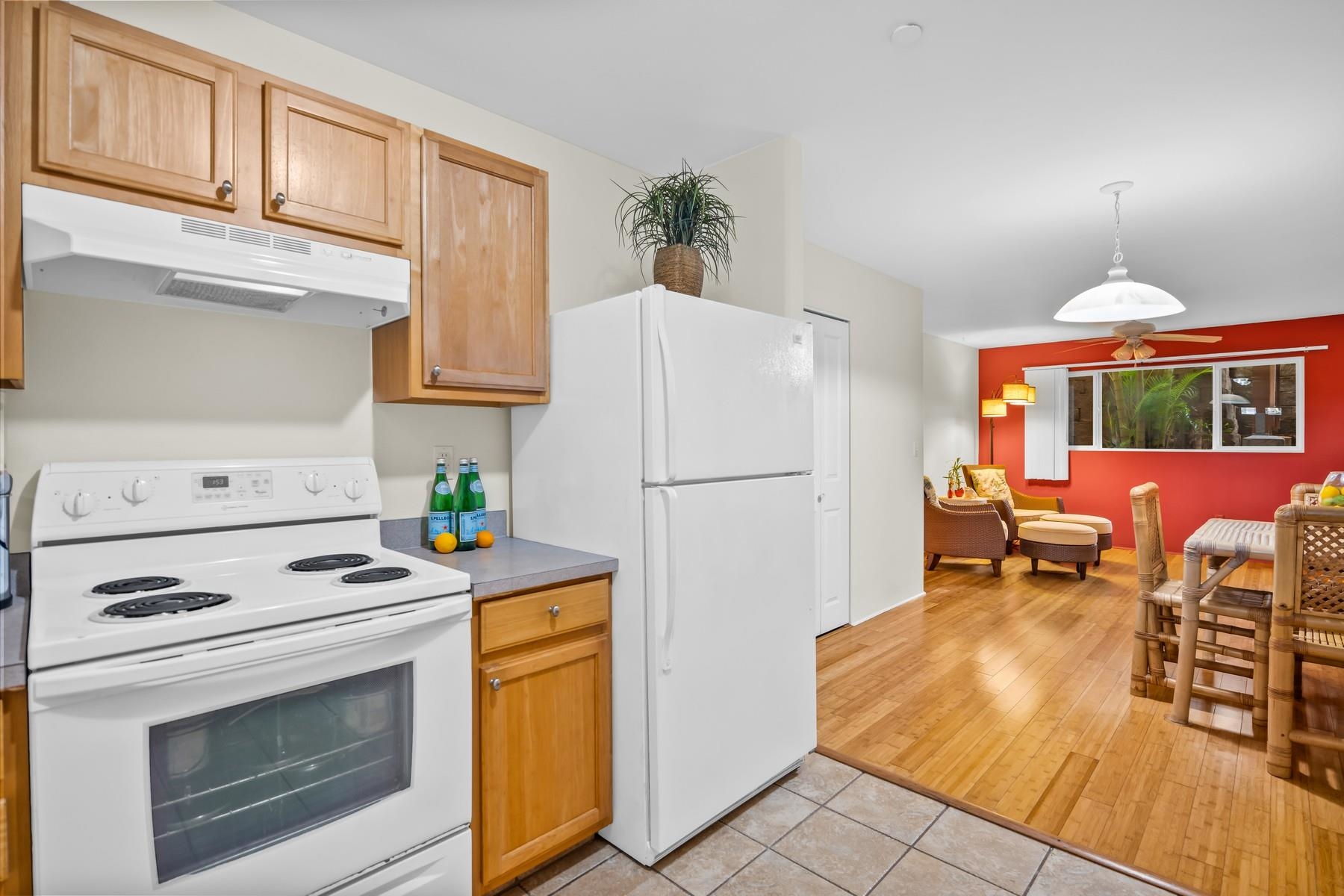 Villas at Kahana Ridge condo # 814, Lahaina, Hawaii - photo 2 of 19