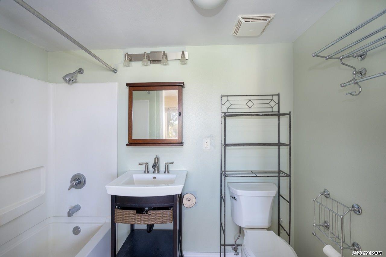 Villas at Kahana Ridge condo # 823, Lahaina, Hawaii - photo 19 of 29