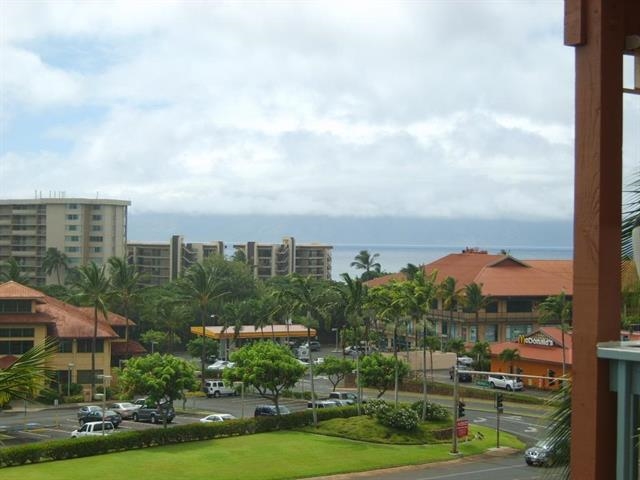Villas at Kahana Ridge condo # 832, Lahaina, Hawaii - photo 6 of 11