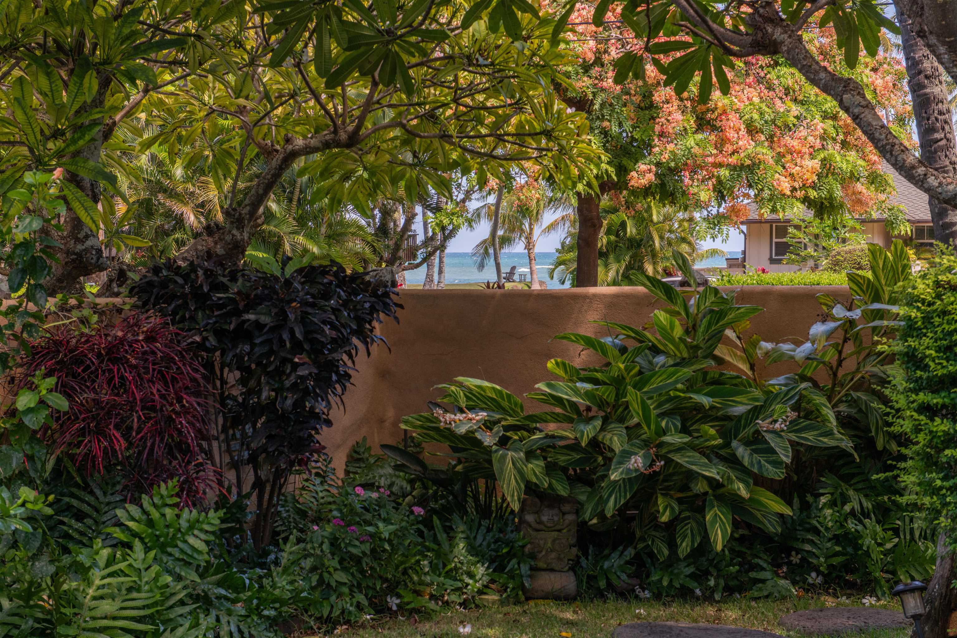 450  Laulea Pl Spreckelsville, Spreckelsville/Paia/Kuau home - photo 3 of 48
