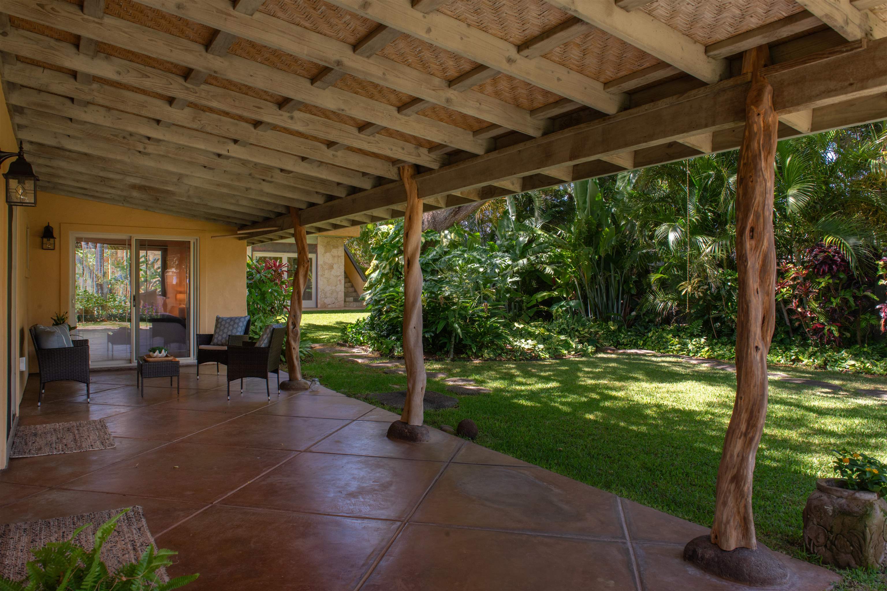 450  Laulea Pl Spreckelsville, Spreckelsville/Paia/Kuau home - photo 8 of 48