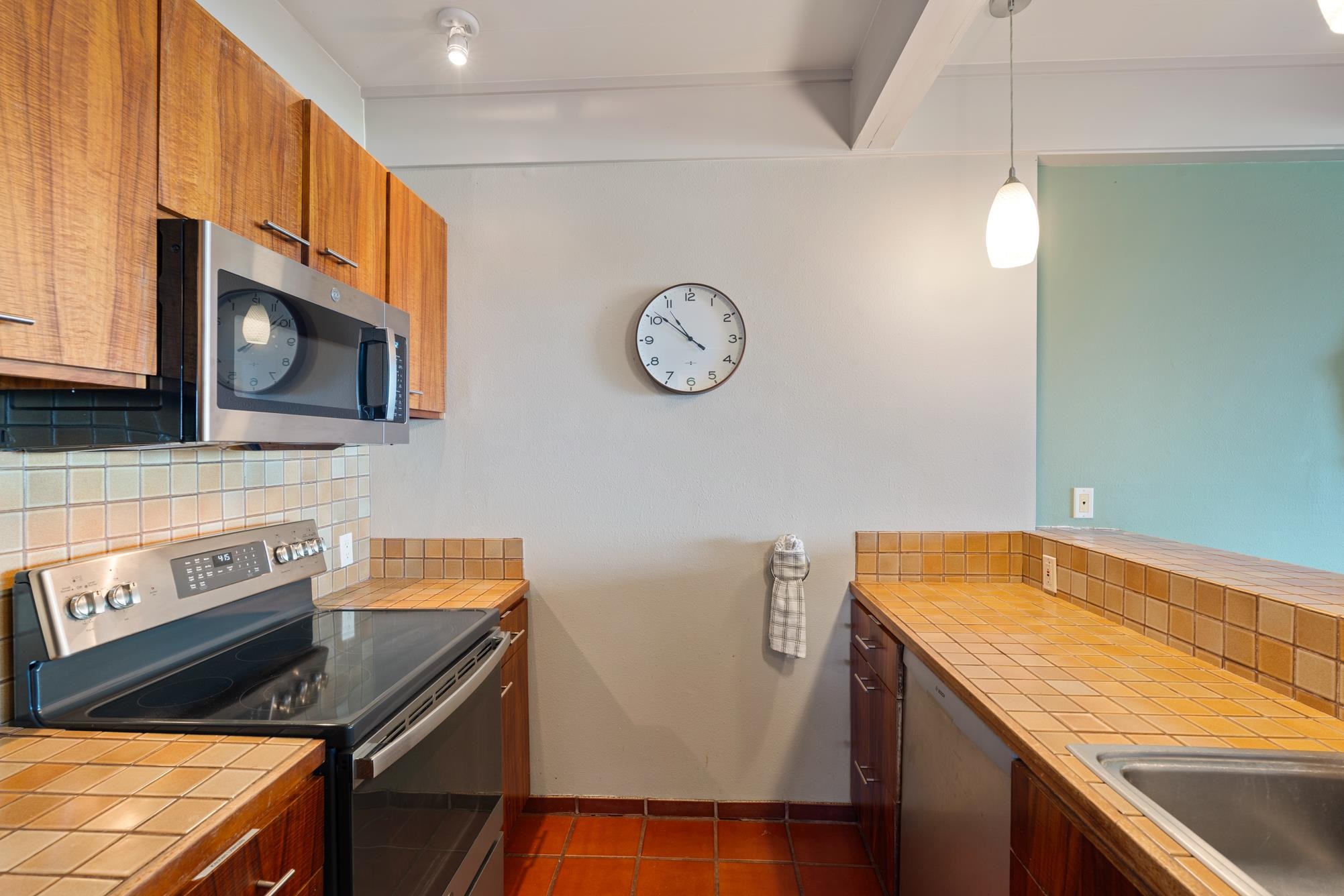 Kahana Outrigger condo # 2A2, Lahaina, Hawaii - photo 13 of 46