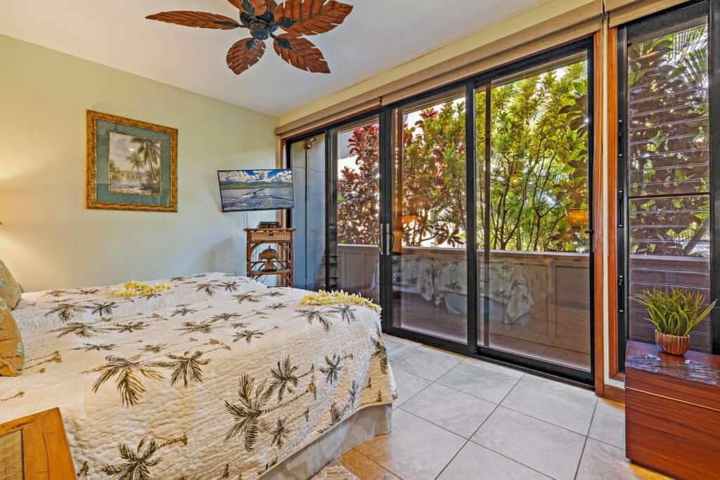 Kahana Village condo # 18 (3B1), Lahaina, Hawaii - photo 12 of 32