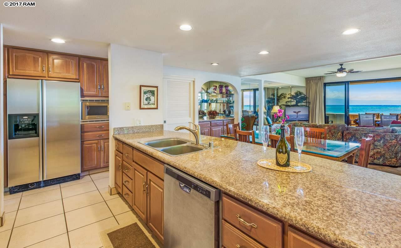 Kahana Village condo # 24 (4B, Lahaina, Hawaii - photo 8 of 14