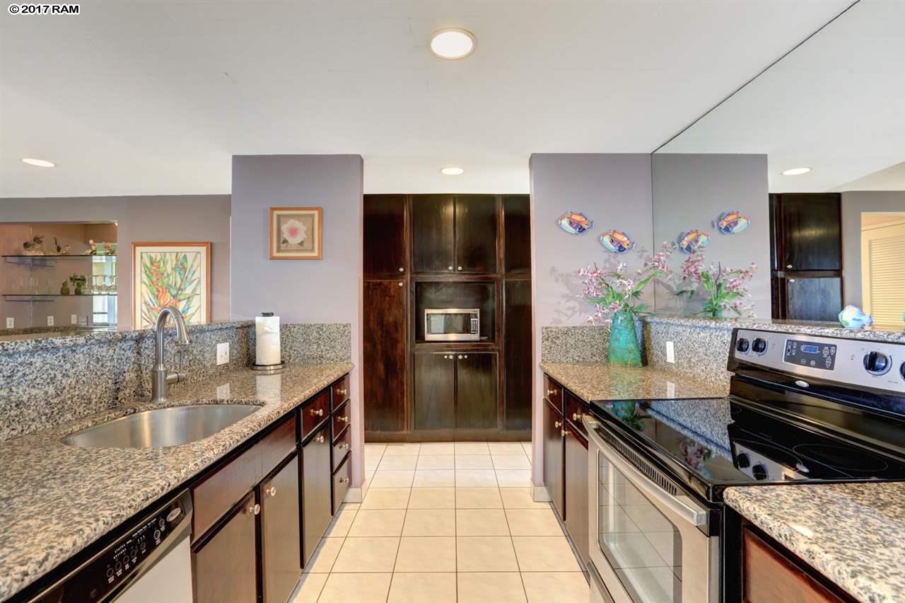 Kahana Village condo # 37 (7A1), Lahaina, Hawaii - photo 11 of 30