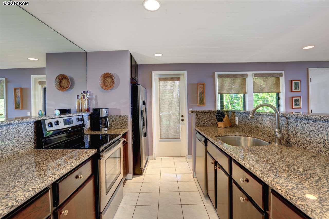 Kahana Village condo # 37 (7A1), Lahaina, Hawaii - photo 10 of 30