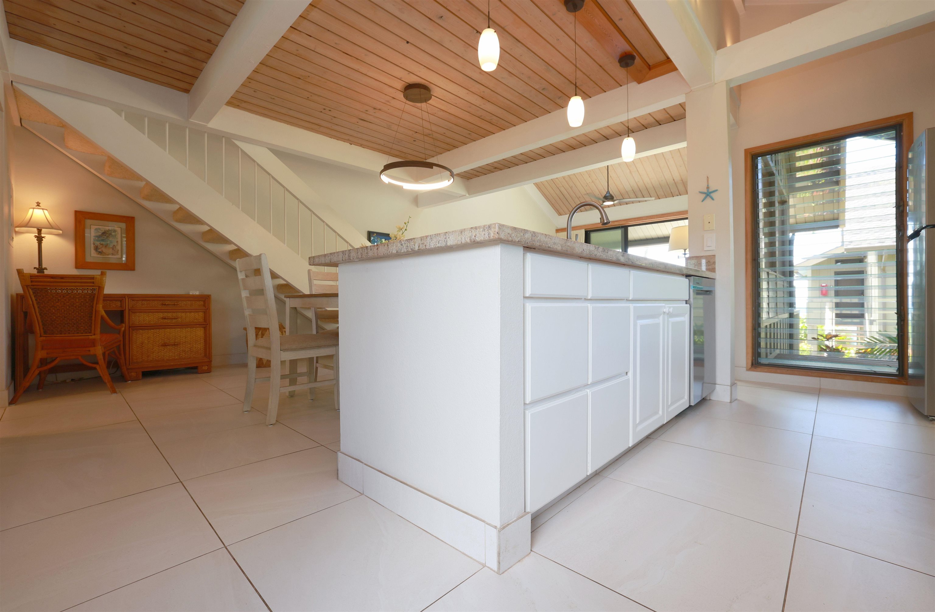 Kahana Village condo # 3B2 17, Lahaina, Hawaii - photo 14 of 45