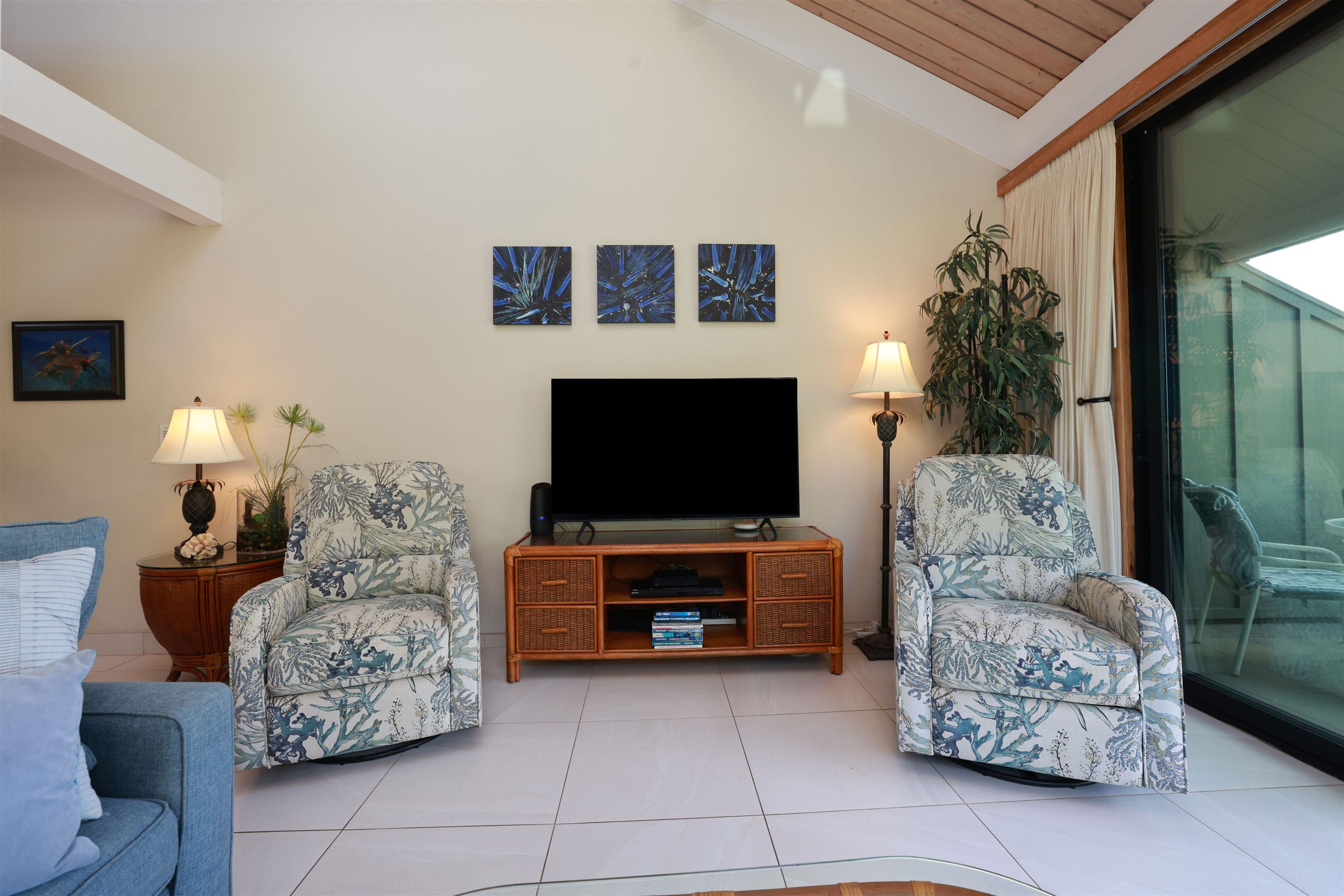 Kahana Village condo # 3B2 17, Lahaina, Hawaii - photo 25 of 45