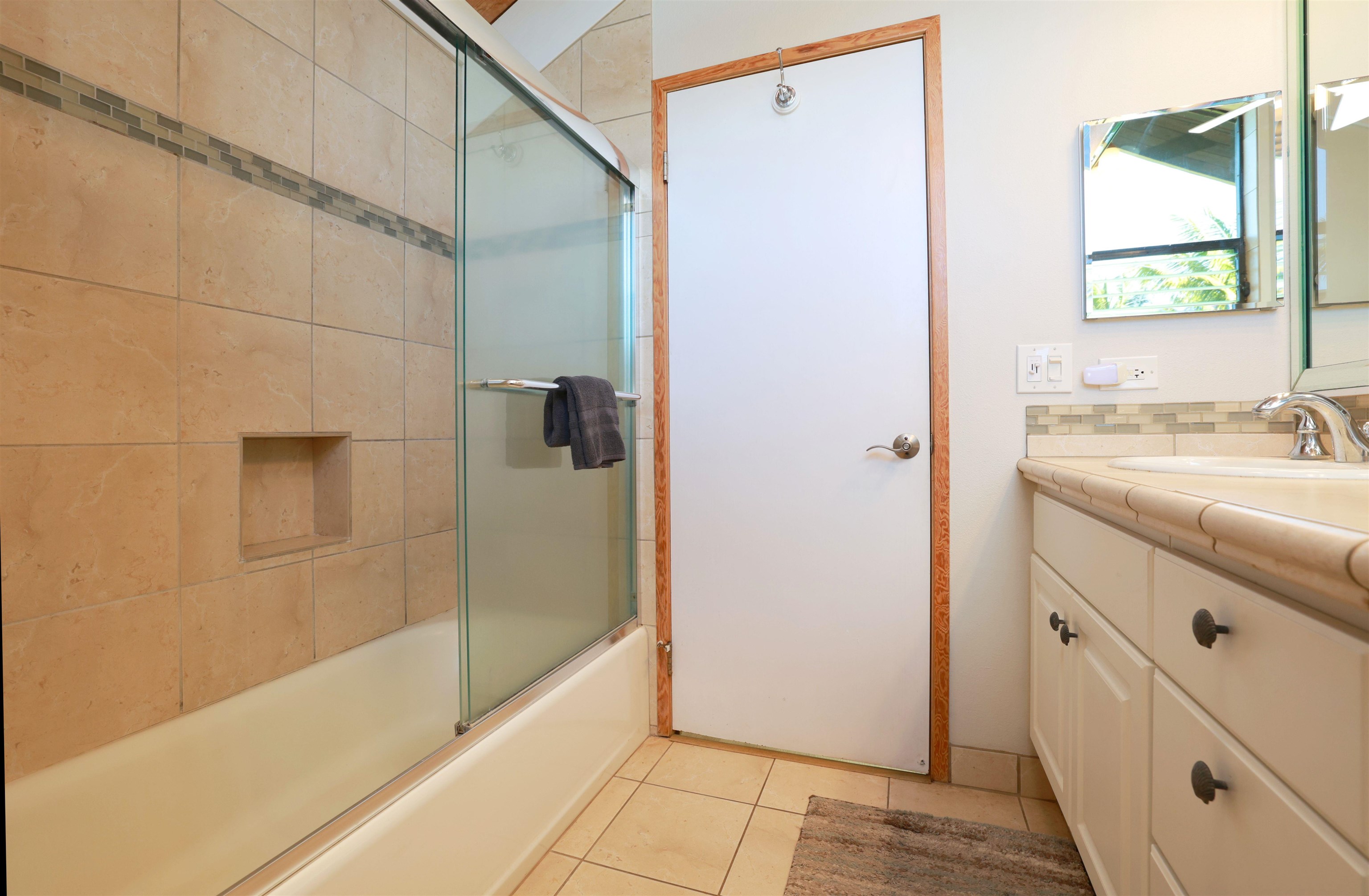 Kahana Village condo # 3B2 17, Lahaina, Hawaii - photo 29 of 45