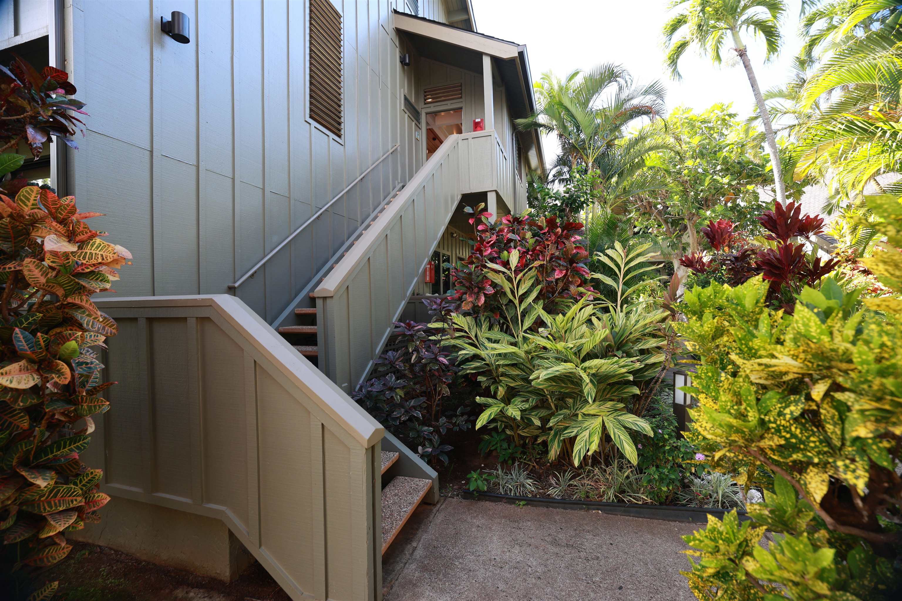 Kahana Village condo # 3B2 17, Lahaina, Hawaii - photo 40 of 45