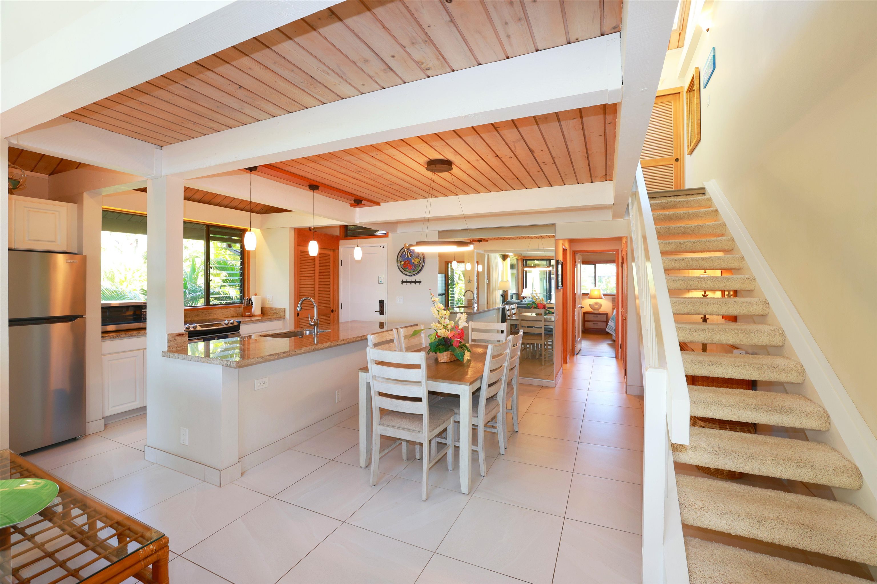 Kahana Village condo # 3B2 17, Lahaina, Hawaii - photo 5 of 45