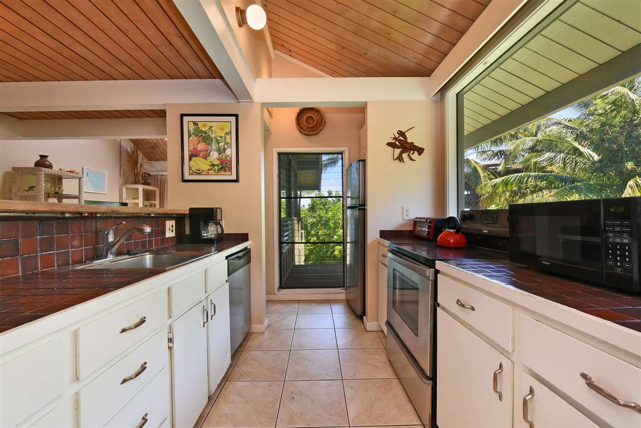 Kahana Village condo # 41, Lahaina, Hawaii - photo 7 of 30
