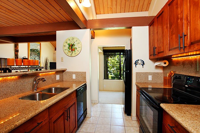 Kahana Village condo # 3 (1A3, Lahaina, Hawaii - photo 10 of 27