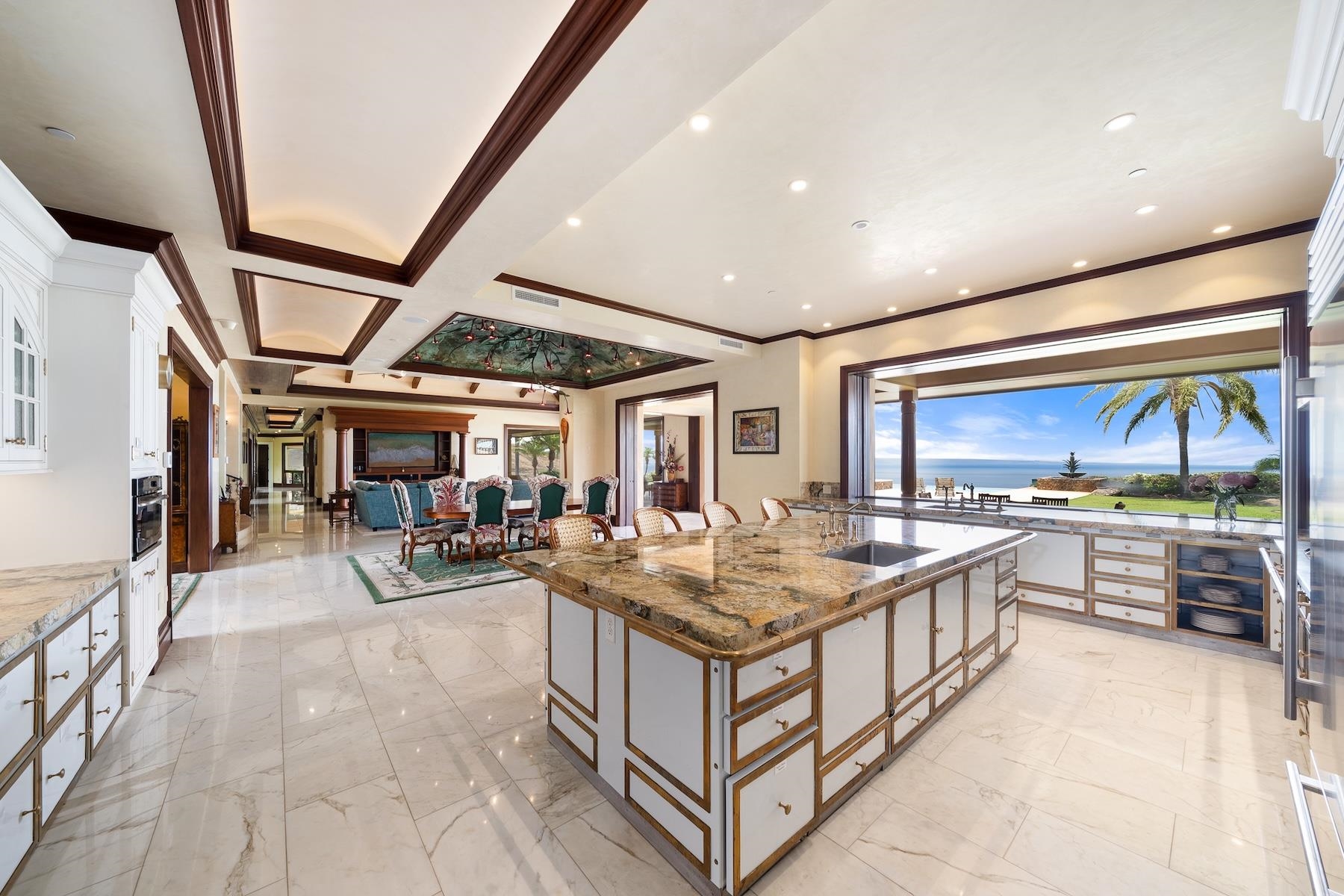 454  Wailau Pl Launiupoko, Lahaina home - photo 5 of 50