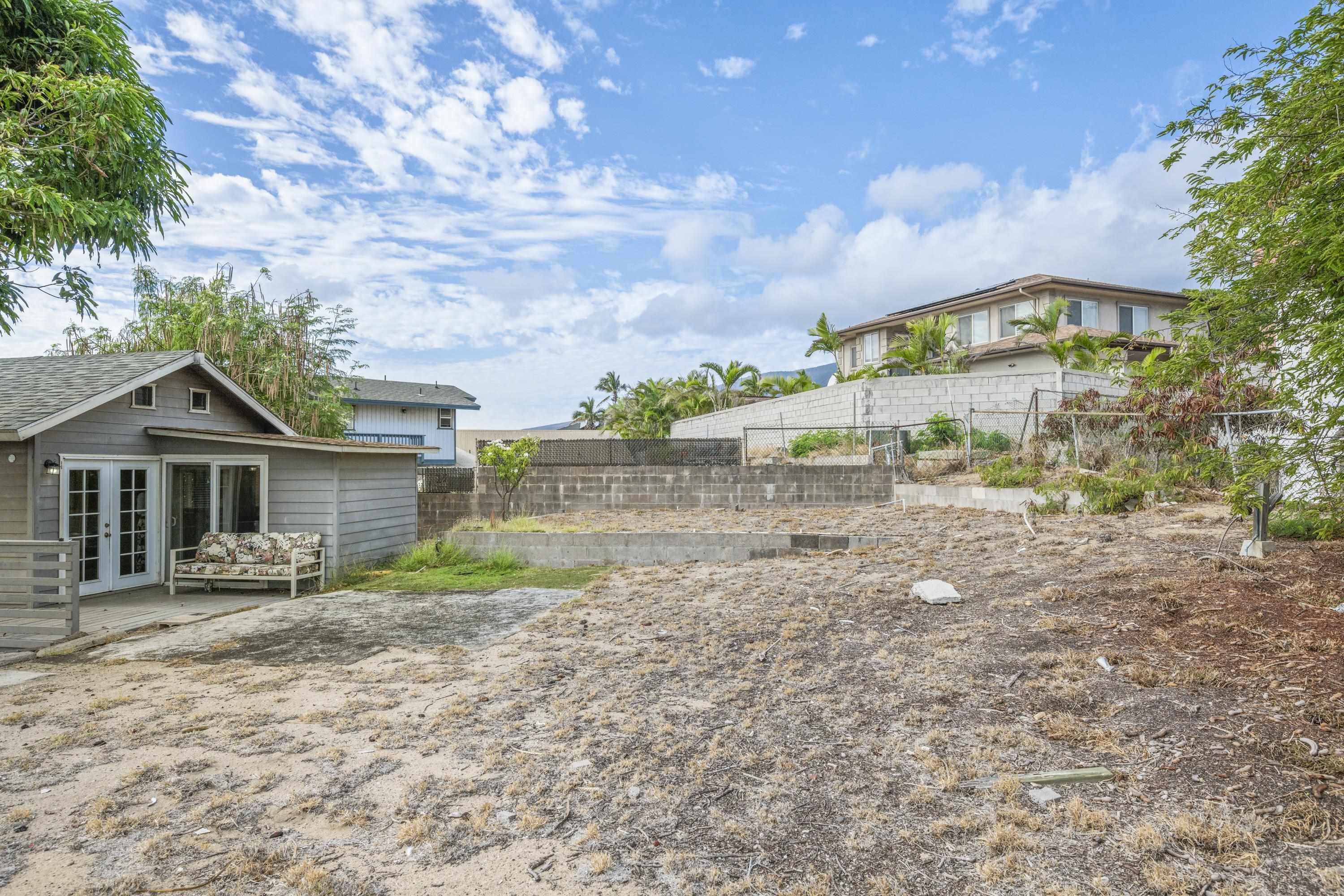 456  Ipu Cir , Kahului home - photo 34 of 43
