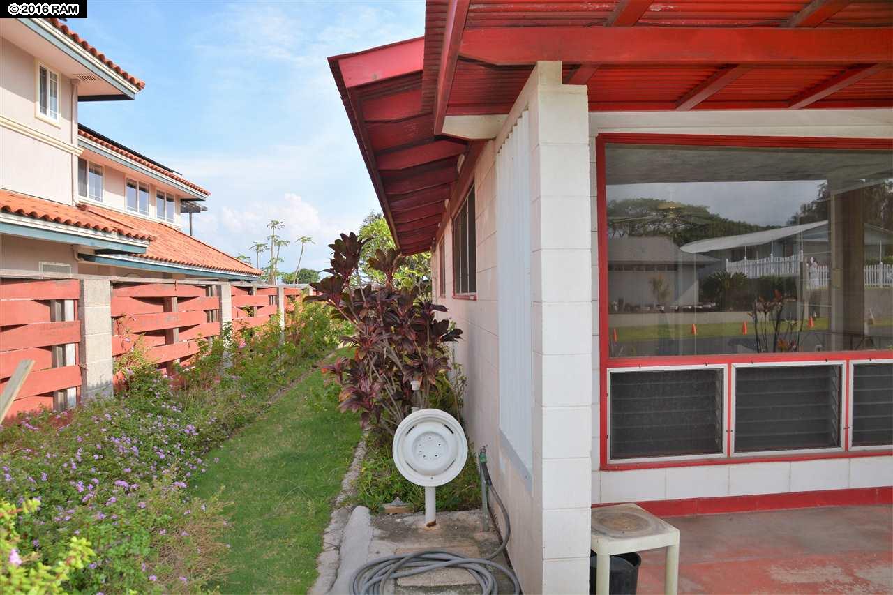 459  Kaulana St , Kahului home - photo 2 of 16