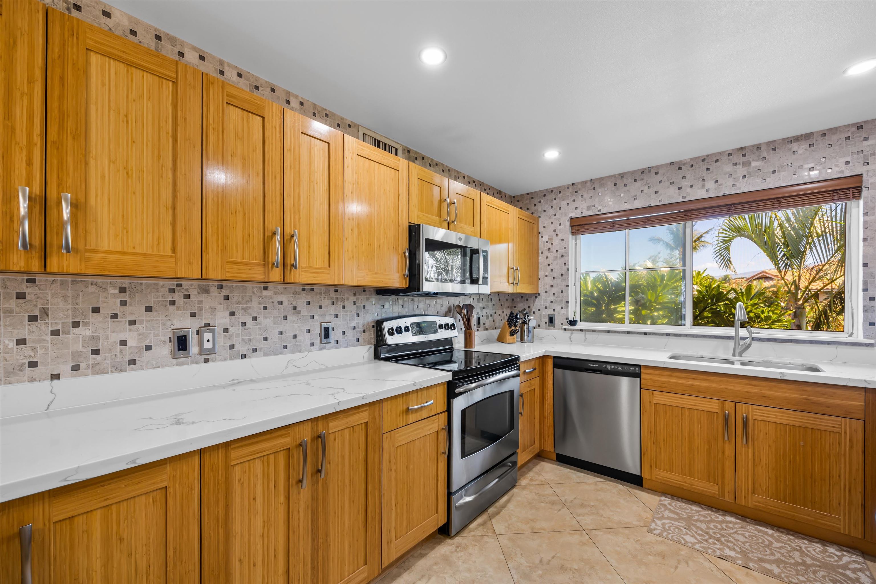 Kai Makani condo # 46-203, Kihei, Hawaii - photo 6 of 30