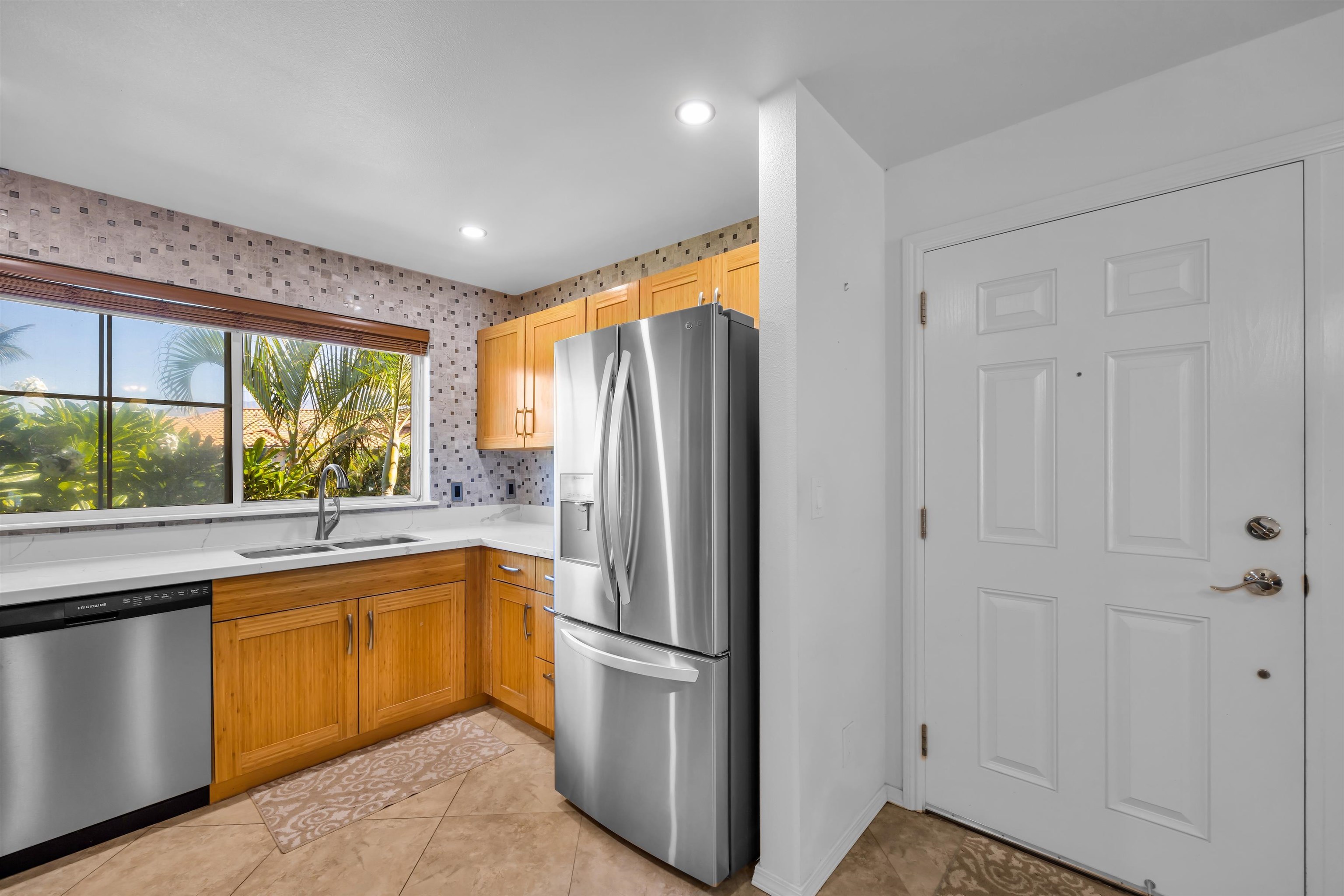 Kai Makani condo # 46-203, Kihei, Hawaii - photo 7 of 30