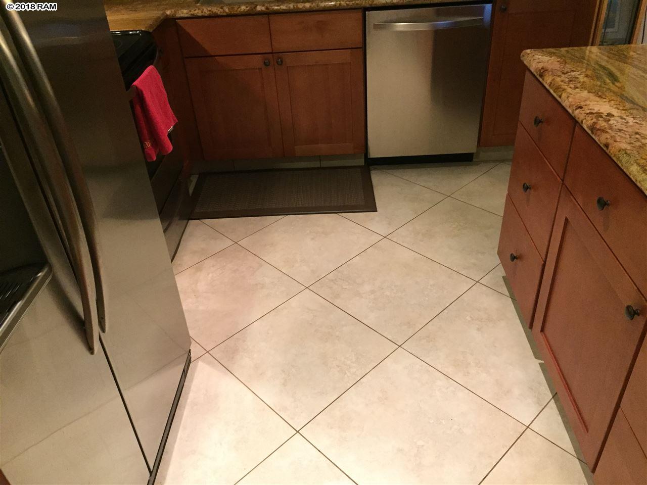 Napili Villas condo # 3, Lahaina, Hawaii - photo 3 of 28