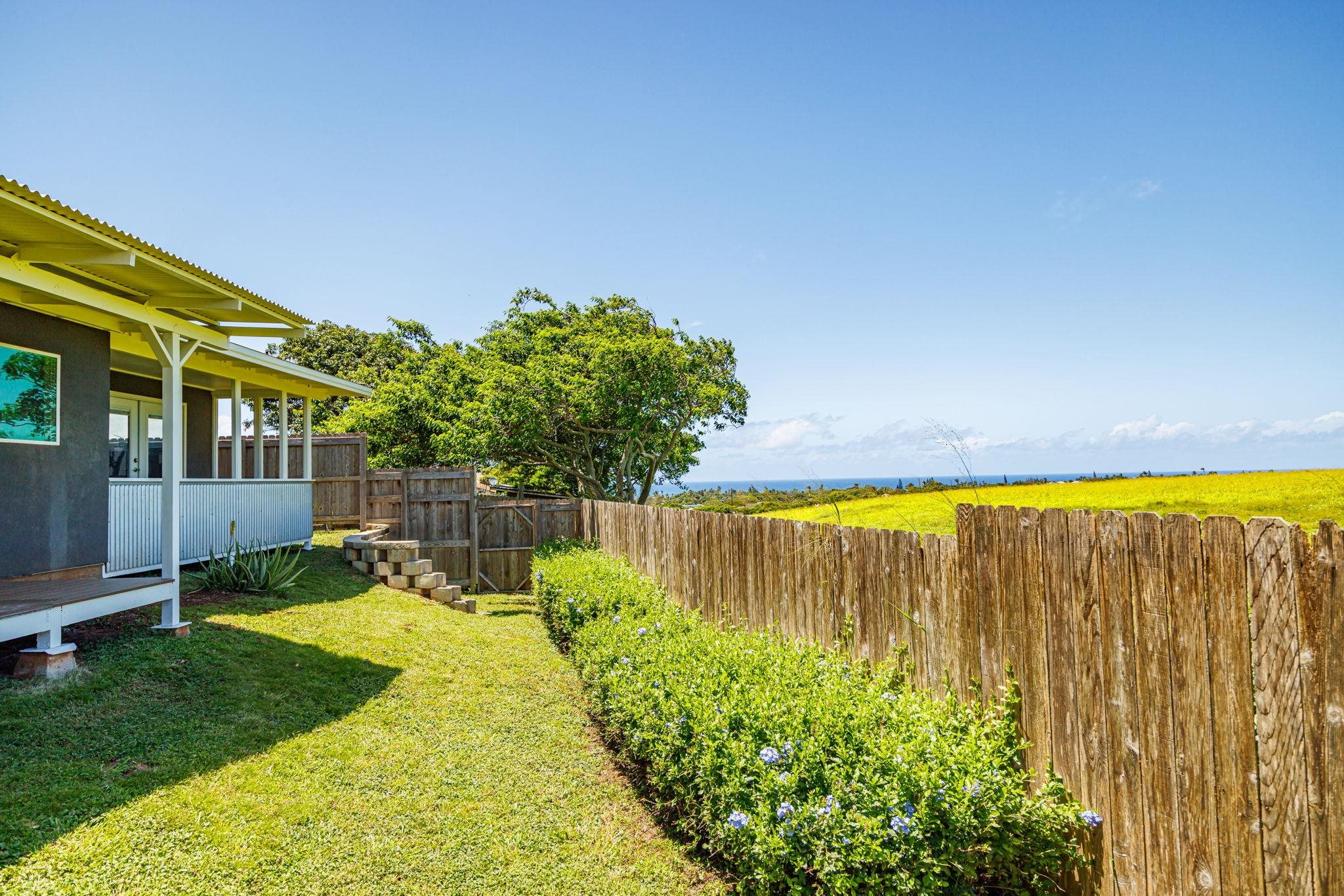 46  Puakou Pl Upper Paia, Spreckelsville/Paia/Kuau home - photo 43 of 50
