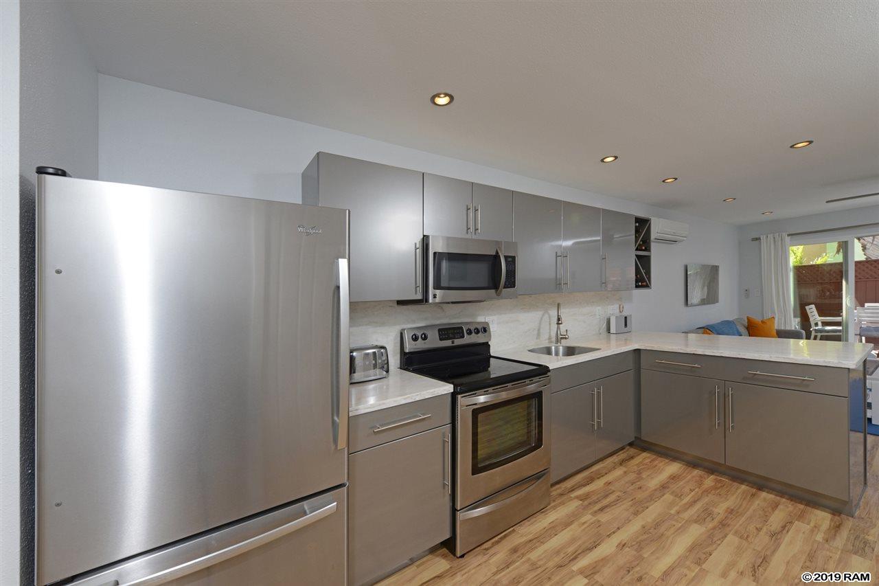 Kalama Townhouses condo # 4, Kihei, Hawaii - photo 4 of 14