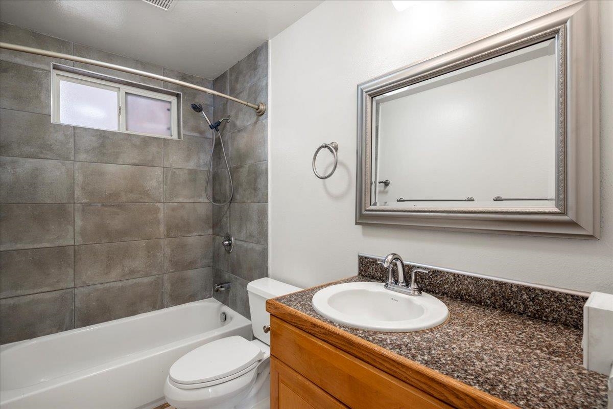 460  Kinaole Cir , Kihei home - photo 14 of 42