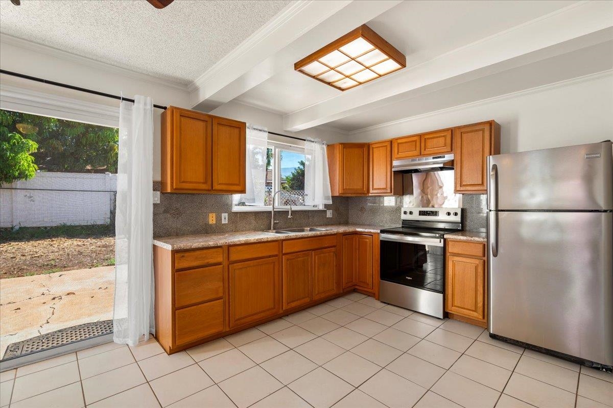 460  Kinaole Cir , Kihei home - photo 22 of 42