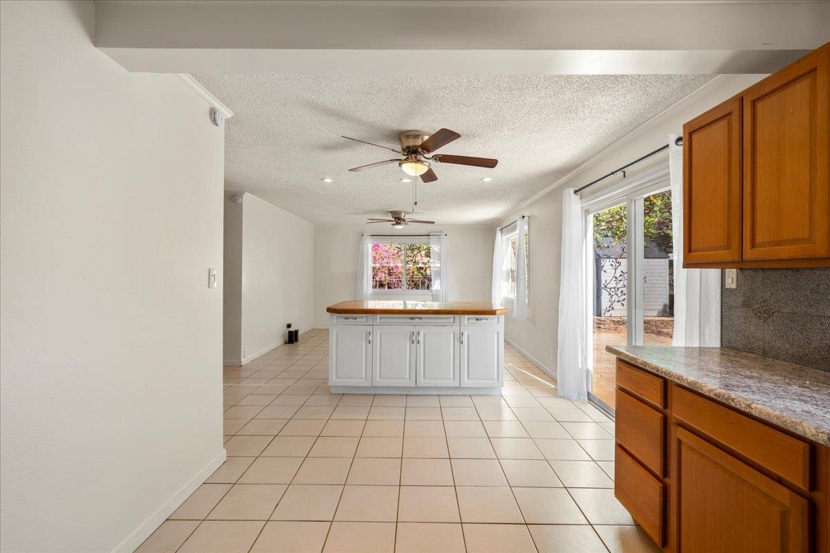 460  Kinaole Cir , Kihei home - photo 33 of 42