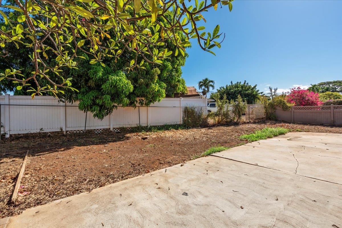 460  Kinaole Cir , Kihei home - photo 35 of 42