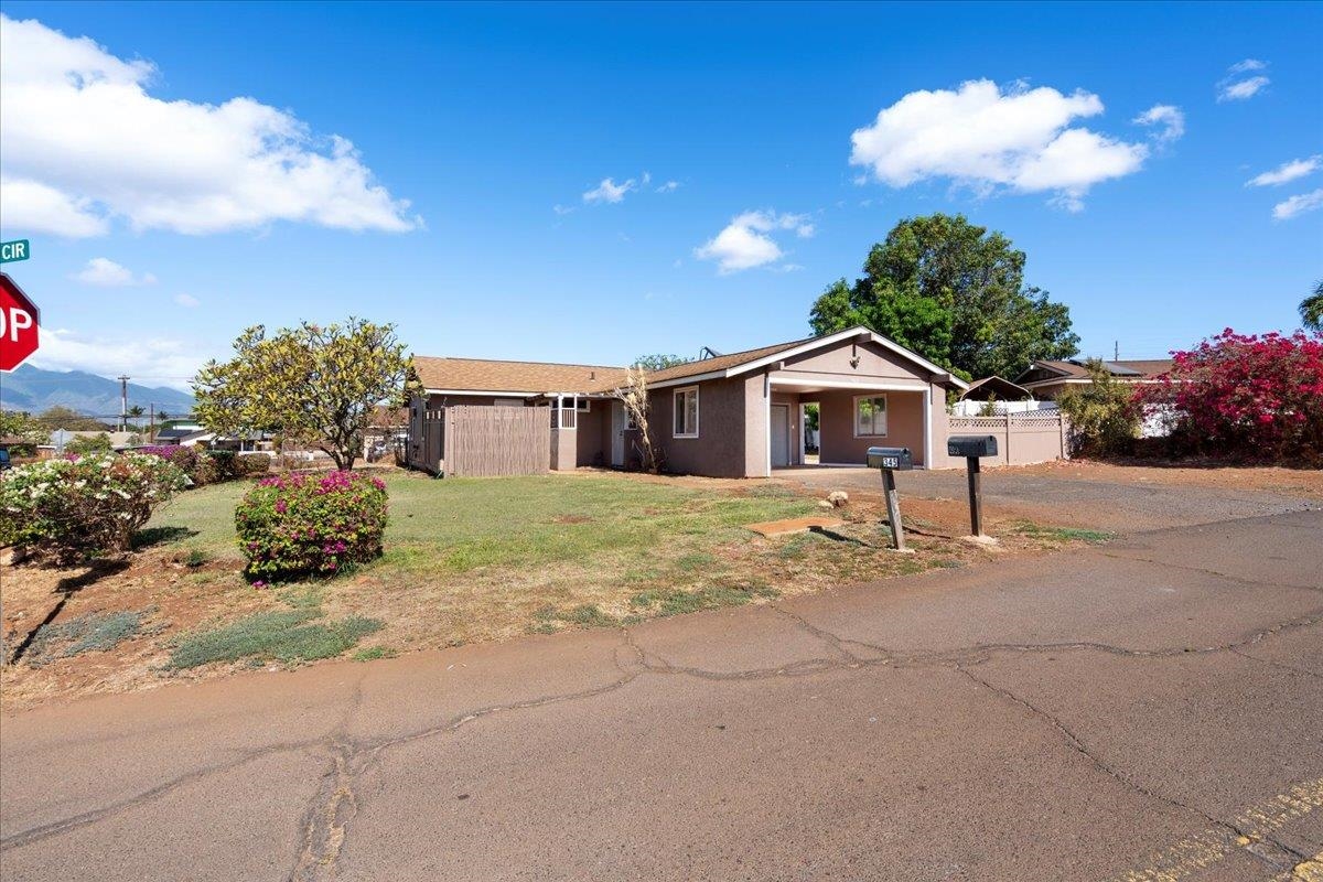 460  Kinaole Cir , Kihei home - photo 41 of 42